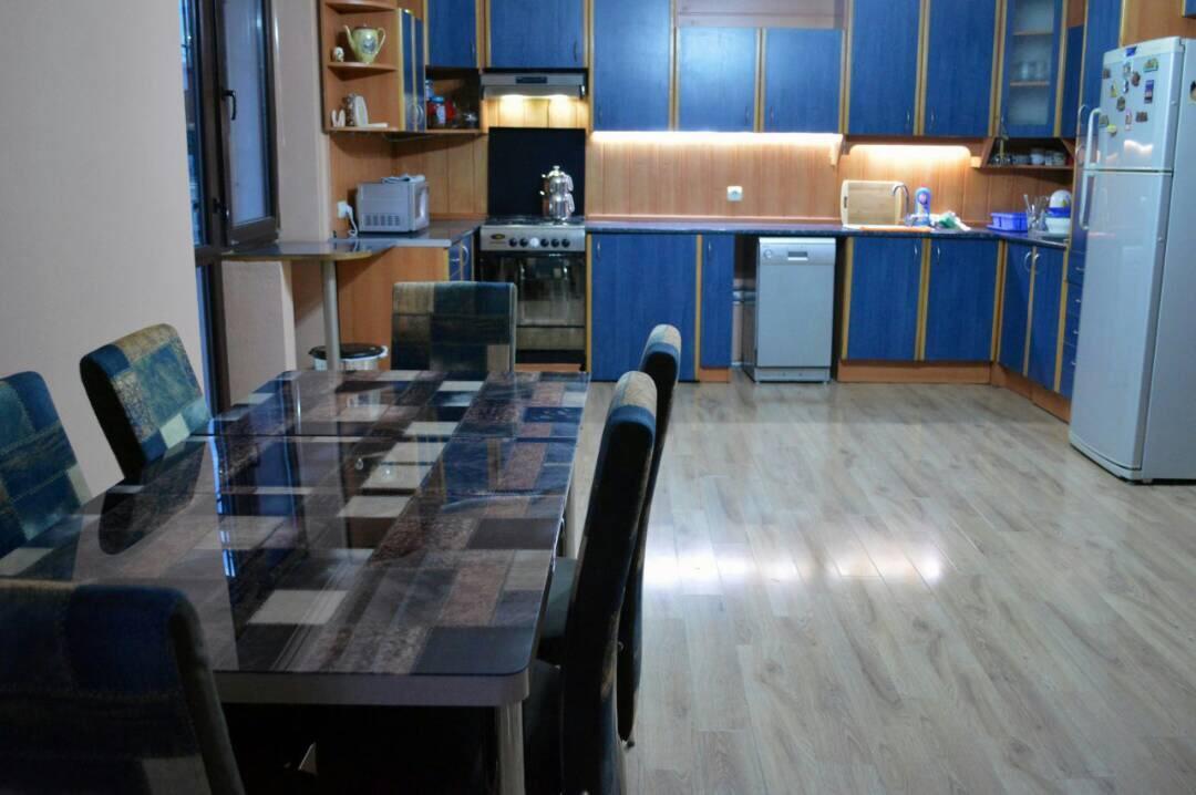 Ms. Jackson Hostel Тбилиси Екстериор снимка