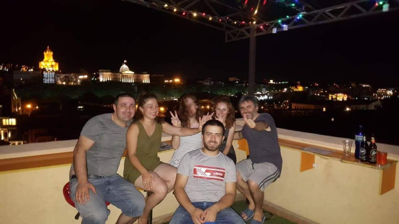 Ms. Jackson Hostel Тбилиси Екстериор снимка